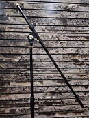 BASE KLINGT P/MICROFONO C/BOOM AJUSTABLE